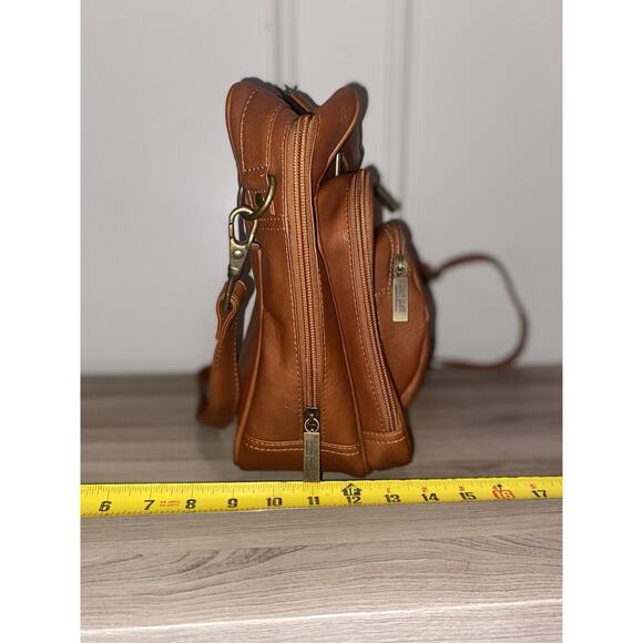 NOT FOR SALE: Claire Chase NWT Jumbo Man Bag 405 Saddle Leather Messenger Bag - Picture 15 of 15